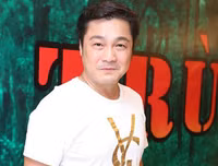 [ẢNH] Lý Hùng: Quý ông giàu có bậc nhất showbiz Việt vẫn lẻ bóng ở độ tuổi U50