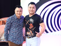 [ẢNH] Lý Hùng: Quý ông giàu có bậc nhất showbiz Việt vẫn lẻ bóng ở độ tuổi U50