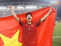 [ẢNH] Đoàn Văn Hậu và những kỷ niệm đáng nhớ cùng ĐTVN