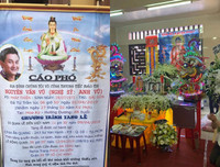 Phản cảm chen lấn, xô đẩy trong đám tang Anh Vũ chỉ để... livestream, quay clip làm Youtube