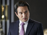 [ẢNH] Tội lỗi dơ bẩn đằng sau vẻ hào nhoáng của loạt nam thần và các 