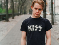 [ẢNH] Cuộc sống đầy thăng trầm của Macaulay Culkin – sao nhí phim 