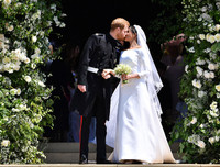 [ẢNH] Chiêm ngưỡng 12 mẫu váy cưới đẹp nhất trong lịch sử Hoàng gia các nước