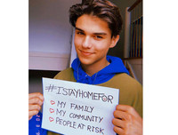 [ẢNH] Những người nổi tiếng hưởng ứng phong trào #IStayhomefor