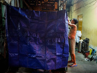 Kinh ngạc cảnh sống chật chội trong những ngôi nhà siêu nhỏ