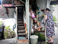 Kinh ngạc cảnh sống chật chội trong những ngôi nhà siêu nhỏ