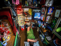 Kinh ngạc cảnh sống chật chội trong những ngôi nhà siêu nhỏ