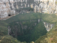 [ẢNH] Những hố sâu mang vẻ đẹp ấn tượng, hút khách nhất hành tinh