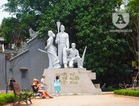 [Ảnh] Thú vị trước một Hồ Gươm vắng lặng trong ngày đầu tiên của dịp nghỉ lễ