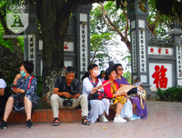 [Ảnh] Thú vị trước một Hồ Gươm vắng lặng trong ngày đầu tiên của dịp nghỉ lễ