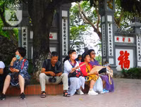 [Ảnh] Thú vị trước một Hồ Gươm vắng lặng trong ngày đầu tiên của dịp nghỉ lễ