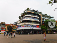 [Ảnh] Thú vị trước một Hồ Gươm vắng lặng trong ngày đầu tiên của dịp nghỉ lễ