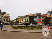 [Ảnh] Thú vị trước một Hồ Gươm vắng lặng trong ngày đầu tiên của dịp nghỉ lễ