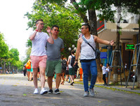 [Ảnh] Thú vị trước một Hồ Gươm vắng lặng trong ngày đầu tiên của dịp nghỉ lễ