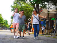 [Ảnh] Thú vị trước một Hồ Gươm vắng lặng trong ngày đầu tiên của dịp nghỉ lễ