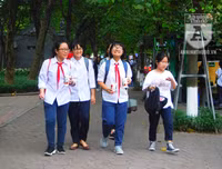 [Ảnh] Thú vị trước một Hồ Gươm vắng lặng trong ngày đầu tiên của dịp nghỉ lễ