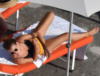 [ẢNH] Loạt hình ảnh gợi cảm hiếm hoi của 