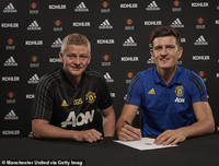 [ẢNH] Chuyển nhượng bóng đá quốc tế ngày 6-8: Man City bán Sane với mức giá kỷ lục