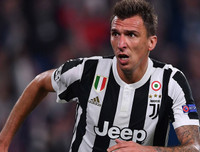 [ẢNH] Chuyển nhượng bóng đá quốc tế ngày 6-8: Man City bán Sane với mức giá kỷ lục