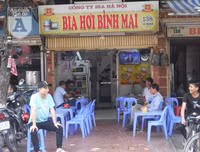 [Ảnh] Đa dạng cách chống nắng của người Hà Nội trong ngày đầu nóng cao điểm