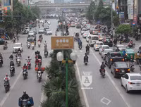 [Ảnh] Những hành vi vượt đèn đỏ, đi ngược chiều… cần xử lý thật nghiêm