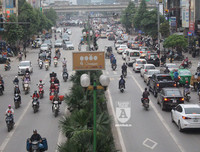 [Ảnh] Những hành vi vượt đèn đỏ, đi ngược chiều… cần xử lý thật nghiêm