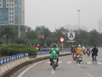 [Ảnh] Những hành vi vượt đèn đỏ, đi ngược chiều… cần xử lý thật nghiêm