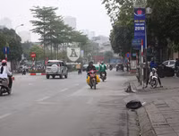 [Ảnh] Những hành vi vượt đèn đỏ, đi ngược chiều… cần xử lý thật nghiêm