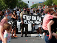 [ẢNH] Biểu tình bùng phát thành bạo động tại Mỹ sau sai lầm của viên cảnh sát Minneapolis