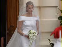 [ẢNH] Chiêm ngưỡng 12 mẫu váy cưới đẹp nhất trong lịch sử Hoàng gia các nước