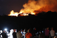 [ẢNH] Hình ảnh lâu đài cổ 500 năm tuổi Nhật Bản trước và sau vụ cháy lớn