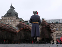 [ẢNH]: Quân đội Nga tái hiện lễ diễu binh lịch sử năm 1941 trên Quảng trường Đỏ
