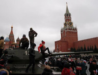 [ẢNH]: Quân đội Nga tái hiện lễ diễu binh lịch sử năm 1941 trên Quảng trường Đỏ