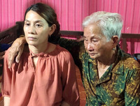 [ẢNH] Những cuộc hội ngộ đẫm nước mắt sau nhiều năm mất tích