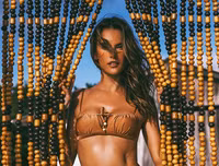 [ẢNH] Chiêm ngưỡng nhan sắc nóng bỏng siêu mẫu U40 Alessandra Ambrosio