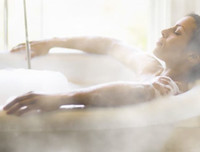 [ẢNH] Những nguy hiểm không ngờ từ việc tắm sai cách