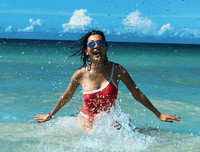 [ẢNH] Vẻ gợi cảm, quyến rũ khó tin của MC Nguyễn Cao Kỳ Duyên ở tuổi 55