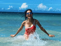 [ẢNH] Vẻ gợi cảm, quyến rũ khó tin của MC Nguyễn Cao Kỳ Duyên ở tuổi 55