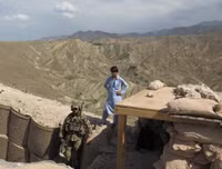 [ẢNH] Những hình ảnh ấn tượng suốt 18 năm nước Mỹ sa lầy trong cuộc chiến Afghanistan