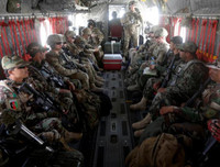 [ẢNH] Những hình ảnh ấn tượng suốt 18 năm nước Mỹ sa lầy trong cuộc chiến Afghanistan