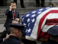 [ẢNH] Những hình ảnh ấn tượng suốt 18 năm nước Mỹ sa lầy trong cuộc chiến Afghanistan