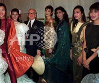 [ẢNH] Những người đẹp Việt Nam từng đặt chân tới sân chơi Hoa hậu quốc tế