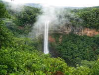 [ẢNH] Mãn nhãn bộ ảnh 1111 ngày vòng quanh thế giới bằng xe máy của Trần Đặng Đăng Khoa (P2)