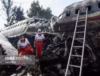 Hình ảnh thương tâm của vụ rơi máy bay Boeing 707 tại Iran