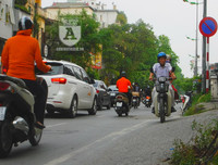 [Ảnh] Đi ngược chiều, lấn làn đường: Tiện việc mình, hại cho người