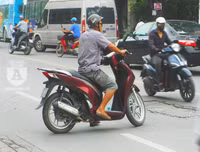 [Ảnh] Đi ngược chiều, lấn làn đường: Tiện việc mình, hại cho người