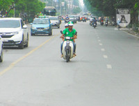 [Ảnh] Đi ngược chiều, lấn làn đường: Tiện việc mình, hại cho người