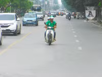 [Ảnh] Đi ngược chiều, lấn làn đường: Tiện việc mình, hại cho người