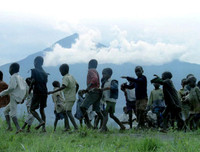 [ẢNH] Tưởng niệm 25 năm nạn diệt chủng Rwanda: Những khuôn hình gây ám ảnh