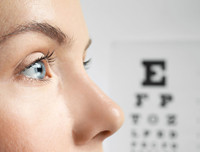 [ẢNH] Những mẹo vặt giúp đôi mắt của bạn luôn khỏe dù tiếp xúc với máy tính thường xuyên